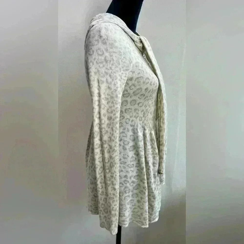 Rebecca Taylor, leopard print hooded Silk /Cashmere button-down, cardigan, SizeM - Picture 2 of 9